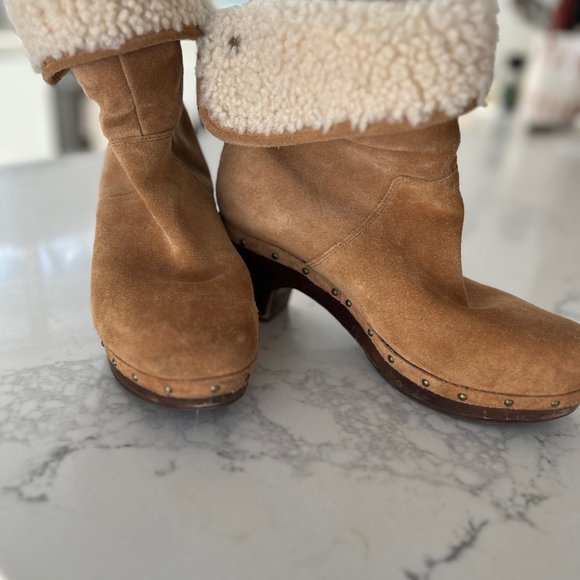 Ugg Lynnea Clog Boots - Size 9 - Picture 2 of 4